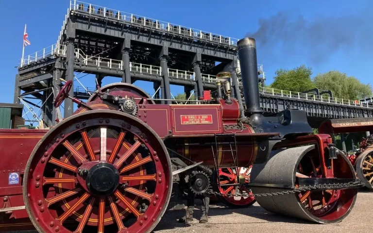 Steam, Song & Spectacle